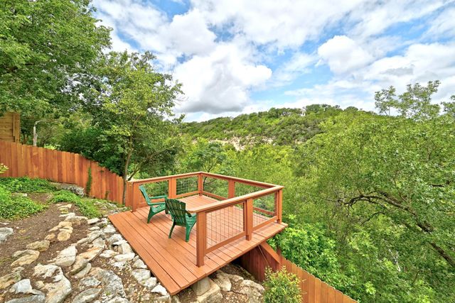 2500 Forest Bend DR, Austin, TX 78704