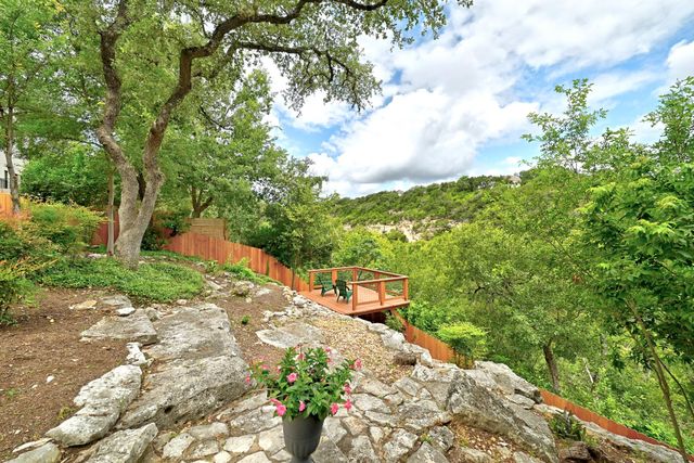 2500 Forest Bend DR, Austin, TX 78704