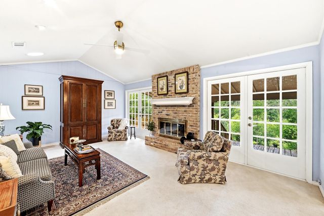 2500 Forest Bend DR, Austin, TX 78704