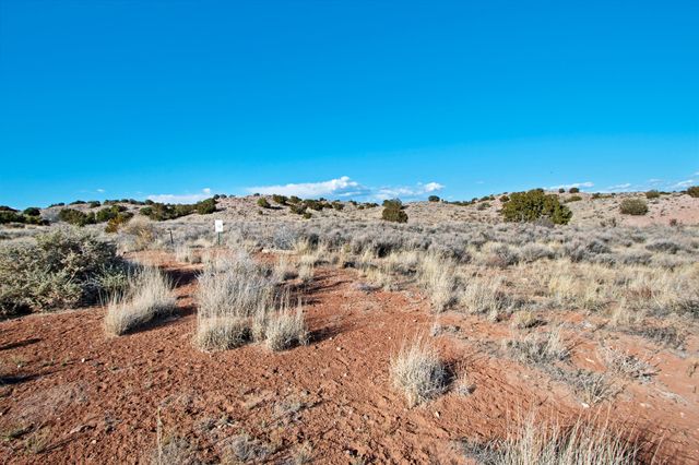 5818 Highland Meadows Drive NE, Rio Rancho, NM 87144