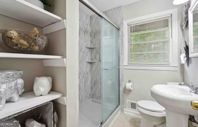 1082 Holly Cirlce Circle, Forest Park, GA 30297