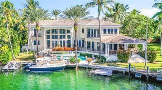 550 Harbor Dr, Key Biscayne, FL 33149