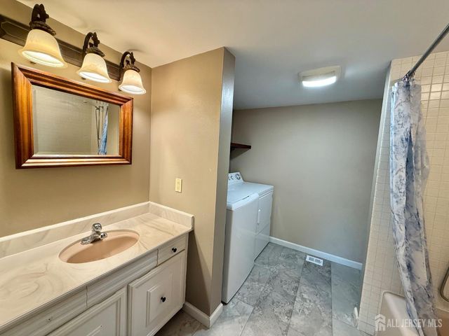 8-O Sussex Way 8O, Monroe, NJ 08831