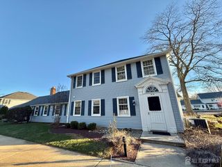 8-O Sussex Way 8O, Monroe, NJ 08831