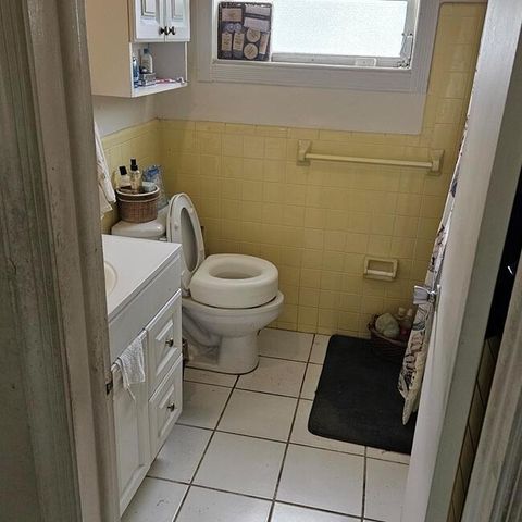 7202 NW 73rd Street, Tamarac, FL 33321