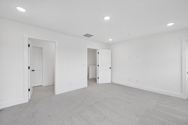 2597 Peaceful Valley Dr, Columbia, TN 38401