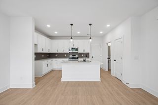 2597 Peaceful Valley Dr, Columbia, TN 38401