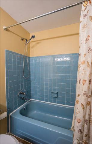 301 Topton Drive, Vandalia, OH 45377