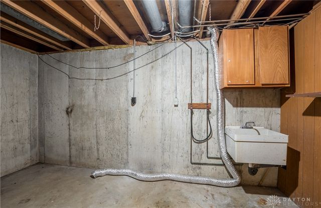 301 Topton Drive, Vandalia, OH 45377