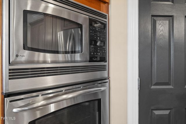 96 Belle Arden Drive, Greeneville, TN 37745