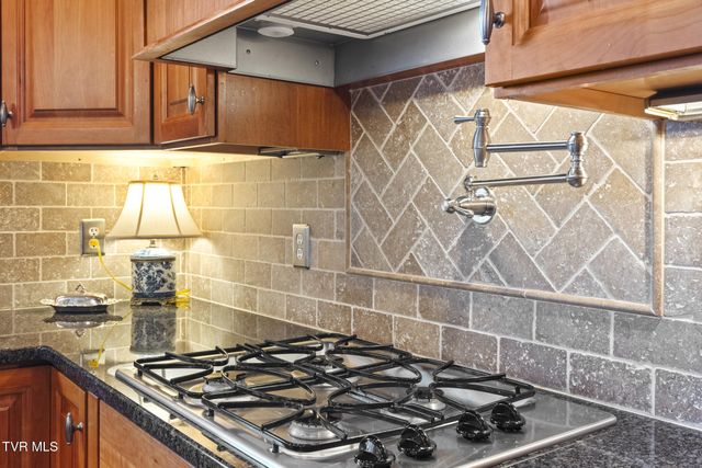 96 Belle Arden Drive, Greeneville, TN 37745