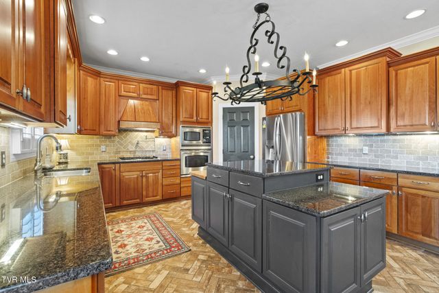 96 Belle Arden Drive, Greeneville, TN 37745