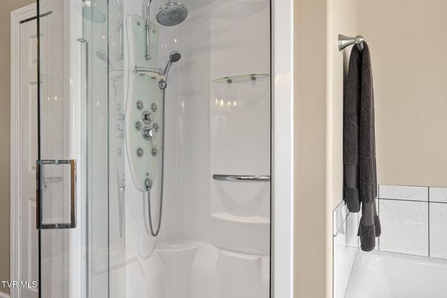 96 Belle Arden Drive, Greeneville, TN 37745