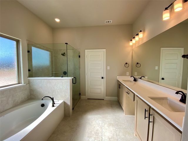 2914 Bridgepoint Street, Crandall, TX 75114