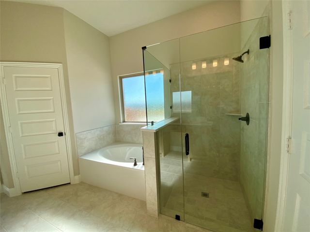 2914 Bridgepoint Street, Crandall, TX 75114