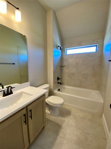 2914 Bridgepoint Street, Crandall, TX 75114