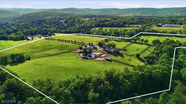 72 Pond Ln, Holland Twp., NJ 08848