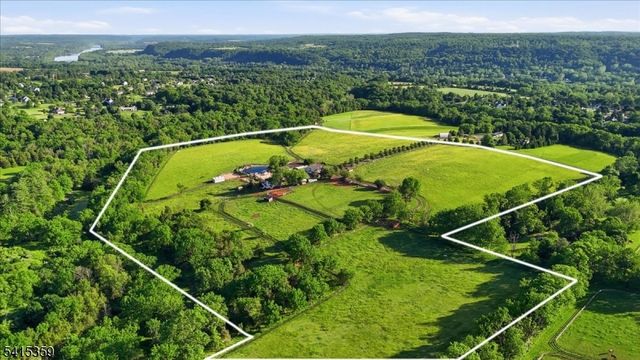 72 Pond Ln, Holland Twp., NJ 08848