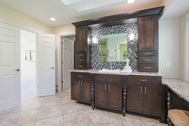 10564 Stablehand Drive, Symmes Twp, OH 45242