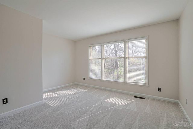 10564 Stablehand Drive, Symmes Twp, OH 45242