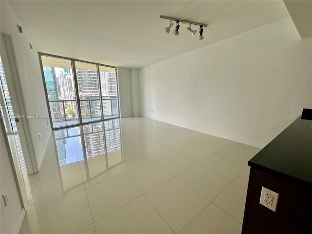 475 Brickell Avenue 1614, Miami, FL 33131