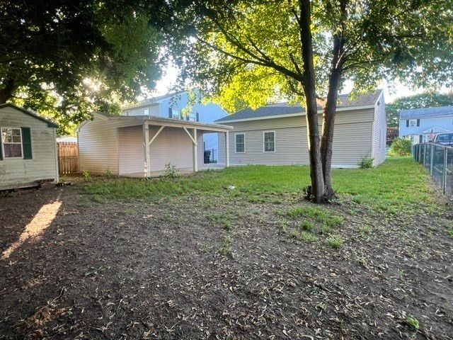 27 Dubois St, Springfield, MA 01151