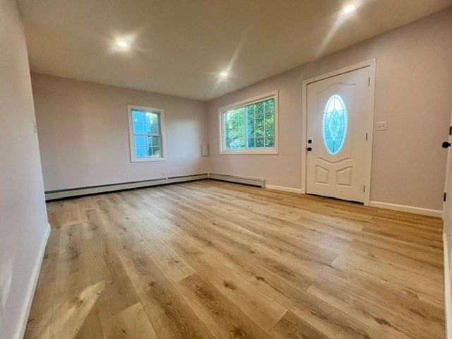 27 Dubois St, Springfield, MA 01151