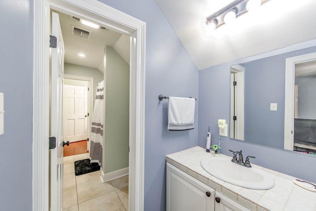 232 East 5th Street, Larose, LA 70373