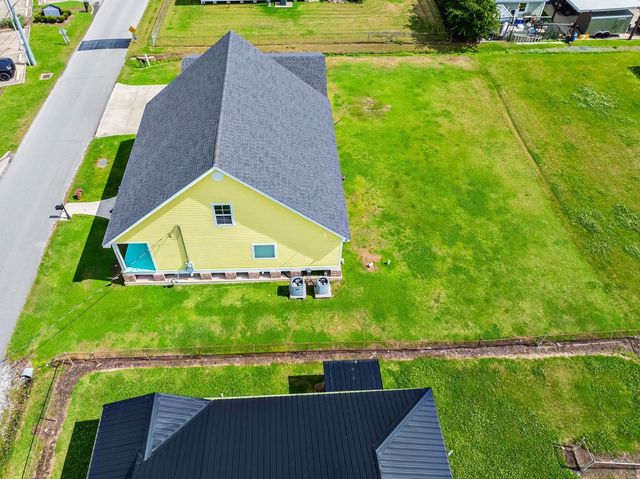 232 East 5th Street, Larose, LA 70373