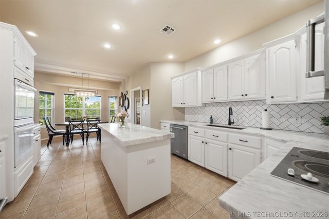 3300 Holly Road, Claremore, OK 74019
