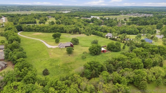 3300 Holly Road, Claremore, OK 74019