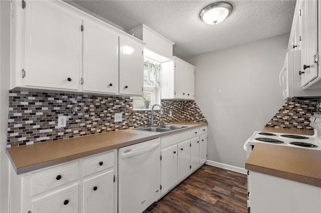 1511 9th Street, Barling, AR 72923