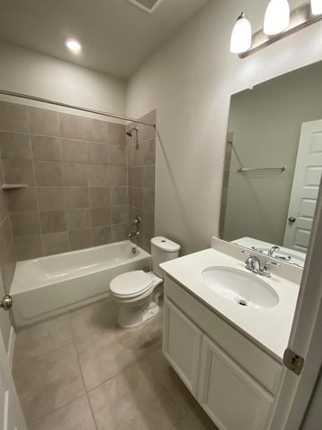 3435 Dry Creek Drive, Missouri City, TX 77459