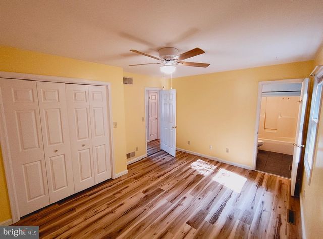 11 INDEPENDENCE DRIVE, Mount Holly Springs, PA 17065