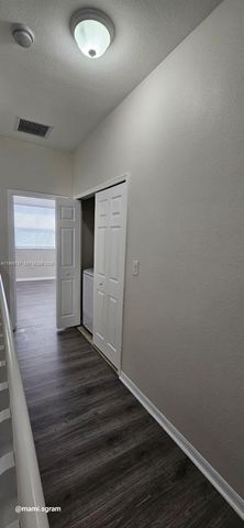 15301 SW 88th Ter 15301, Miami, FL 33196