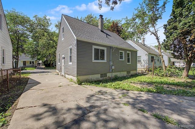 8300 Stout Street, Detroit, MI 48228