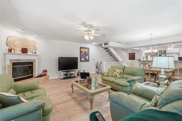 545 PINELLAS BAYWAY S 302, St Petersburg, FL 33715