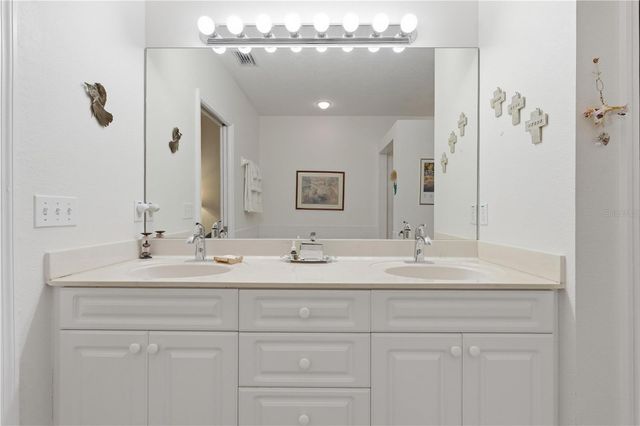 545 PINELLAS BAYWAY S 302, St Petersburg, FL 33715