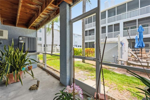 545 PINELLAS BAYWAY S 302, St Petersburg, FL 33715