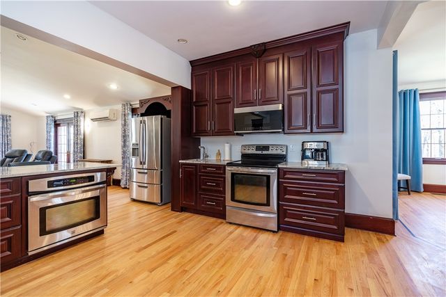 73 Nottingham Drive, Scituate, RI 02831