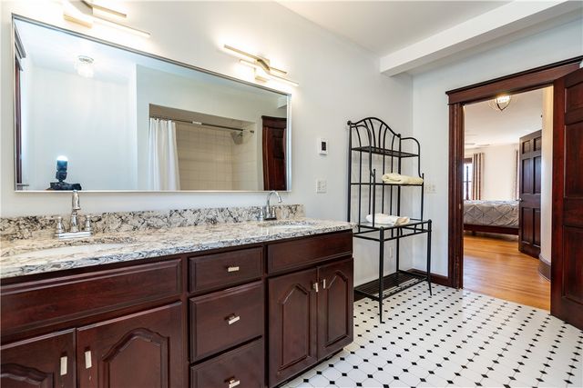 73 Nottingham Drive, Scituate, RI 02831