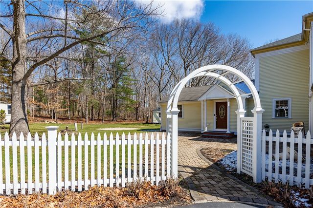 73 Nottingham Drive, Scituate, RI 02831