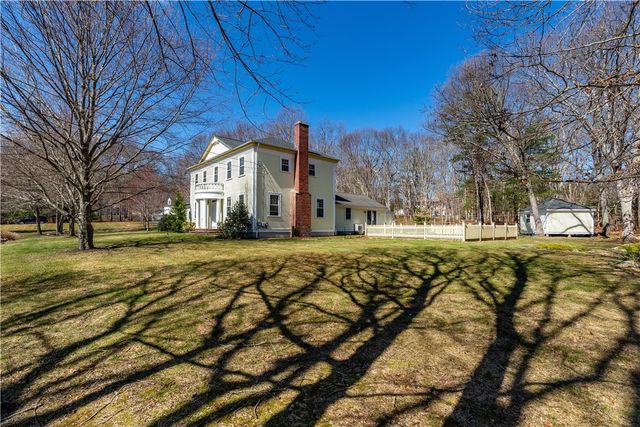 73 Nottingham Drive, Scituate, RI 02831