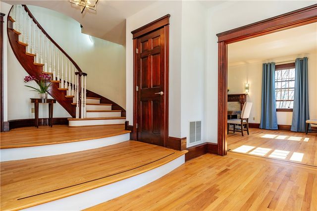 73 Nottingham Drive, Scituate, RI 02831