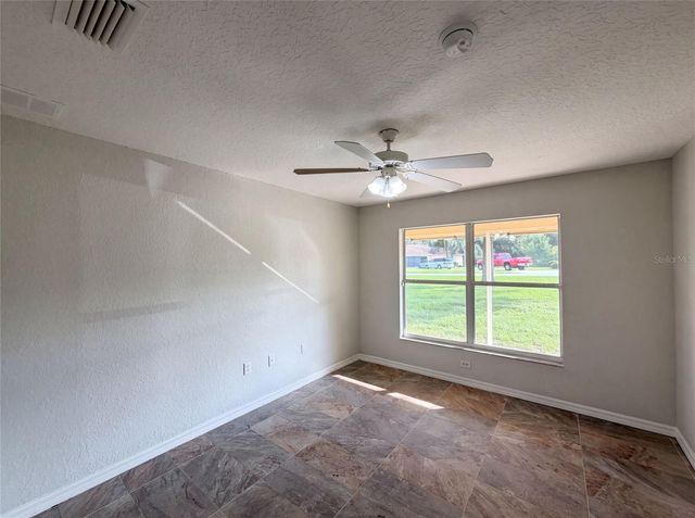 314 DUPONT CIRCLE, Howey In The Hills, FL 34737
