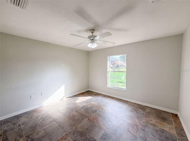 314 DUPONT CIRCLE, Howey In The Hills, FL 34737