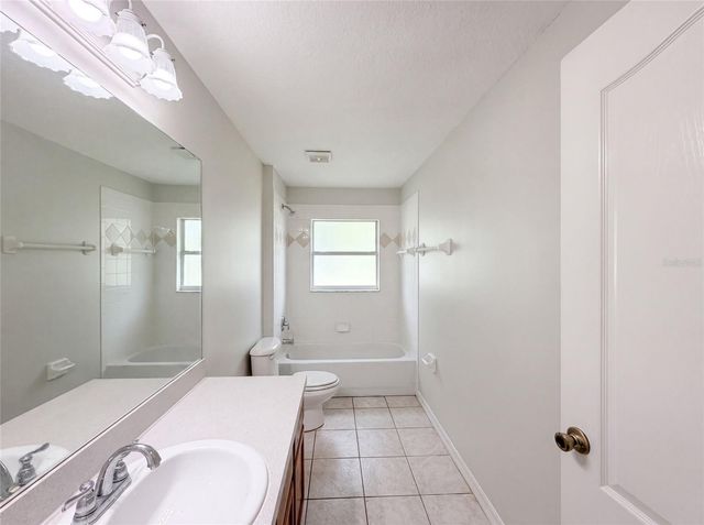 314 DUPONT CIRCLE, Howey In The Hills, FL 34737