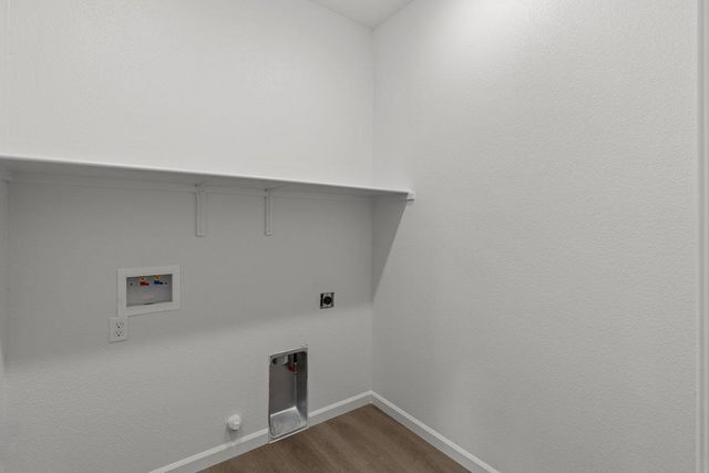 909 Zennor Pl, Patterson, CA 95363