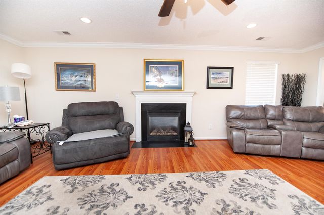 668 Branch View Drive, Boiling Springs, SC 29316
