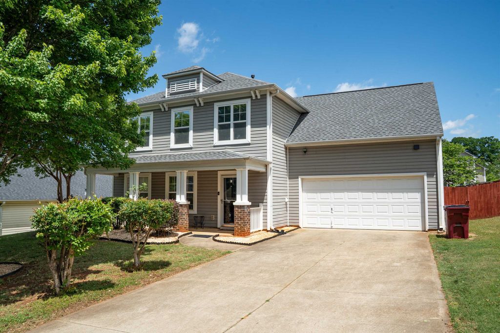 668 Branch View Drive, Boiling Springs, SC 29316